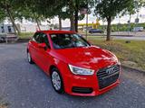 Audi A1 Sportback  Automatik /. Navi /Sitzheizung - Audi A1: Auto