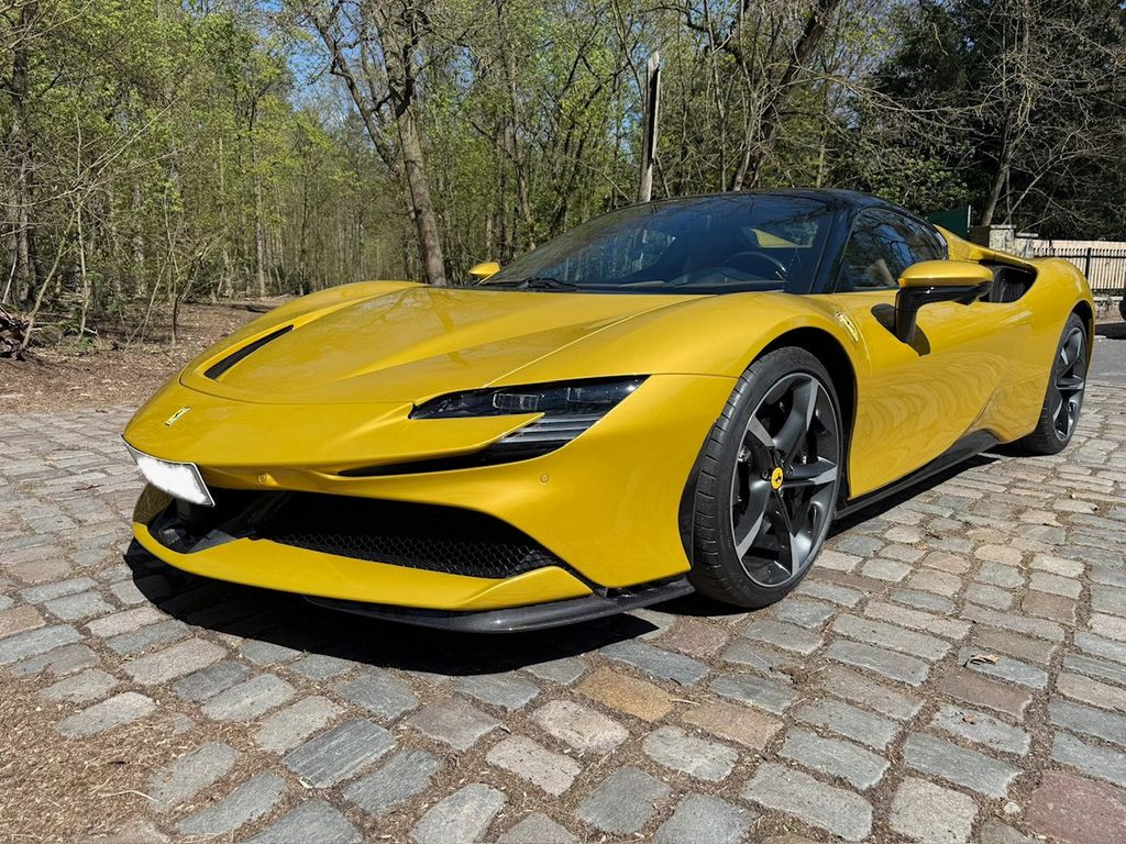 Image of Ferrari SF90