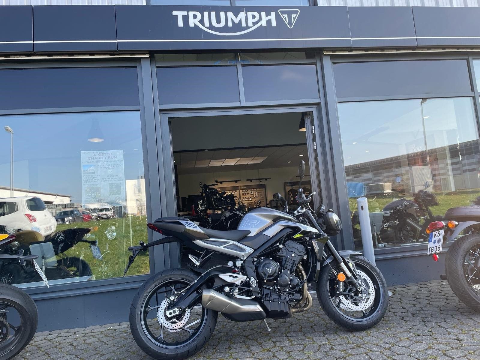 Fahrzeugabbildung Triumph Street Triple 765 R EU5_SOFORT VERFÜGBAR