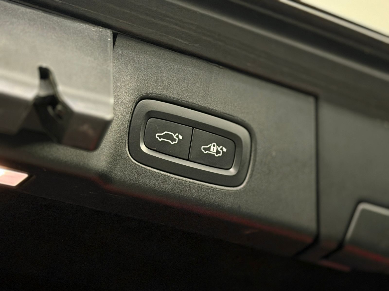 Fahrzeugabbildung Volvo V90 Cross Country Pro AWD|HuD|H&K|360°|PANO