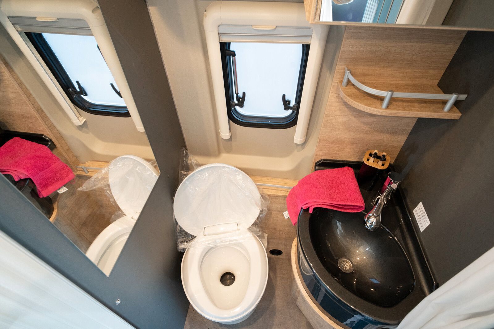 Fahrzeugabbildung Dethleffs Globetrail 640 HR Fiat