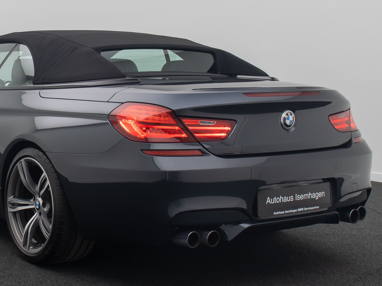 Fahrzeugabbildung BMW M6 Cabrio 360&deg; HUD B&O SoftClose Komfort 20Zoll