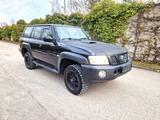 Nissan Patrol GR XE Y61 Schalter 4x4 Allrad Bundeswehr - Nissan Patrol: 4.4