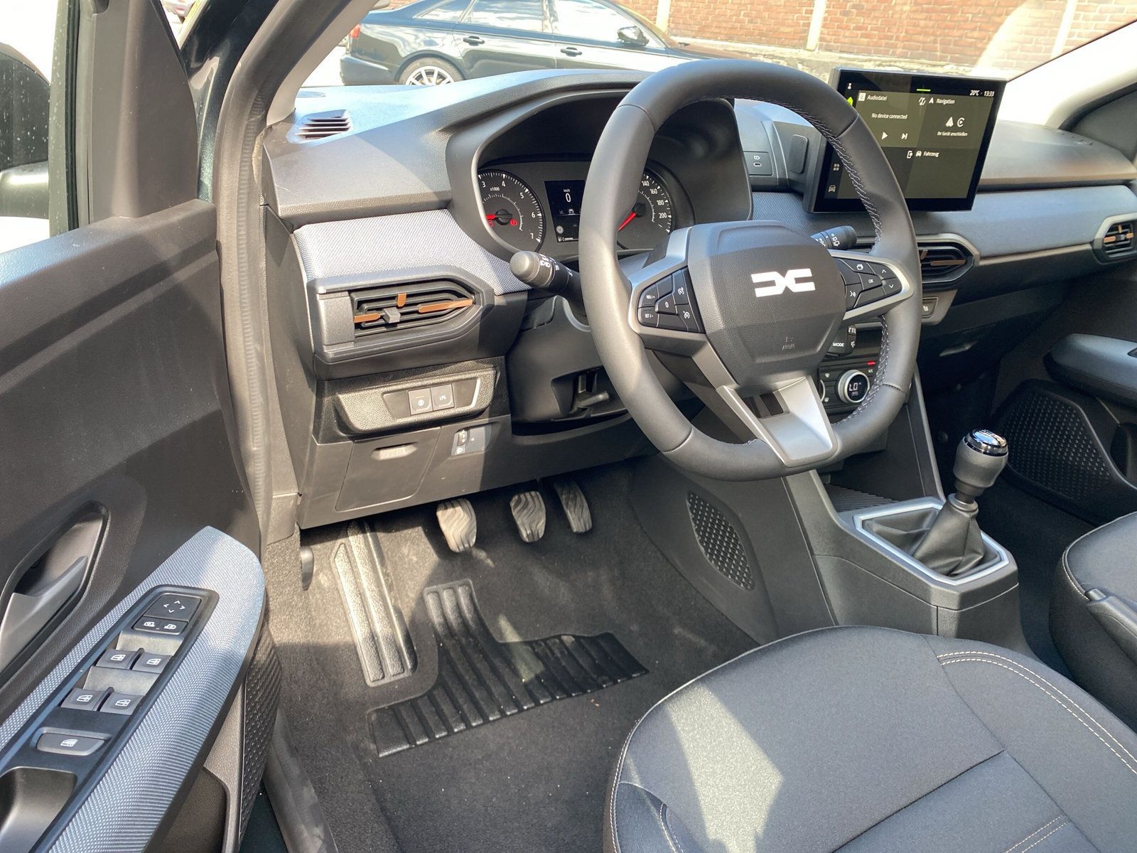 Dacia Sandero - Bild 8