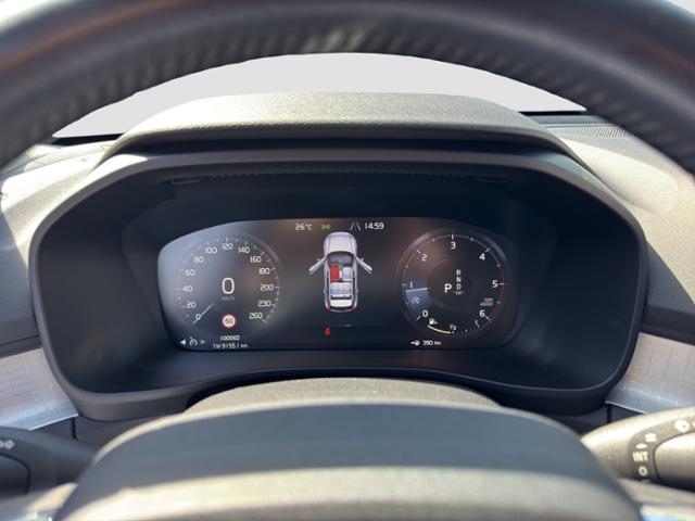 Volvo XC40 Momentum D3 2WD Autom. SSD AHK*