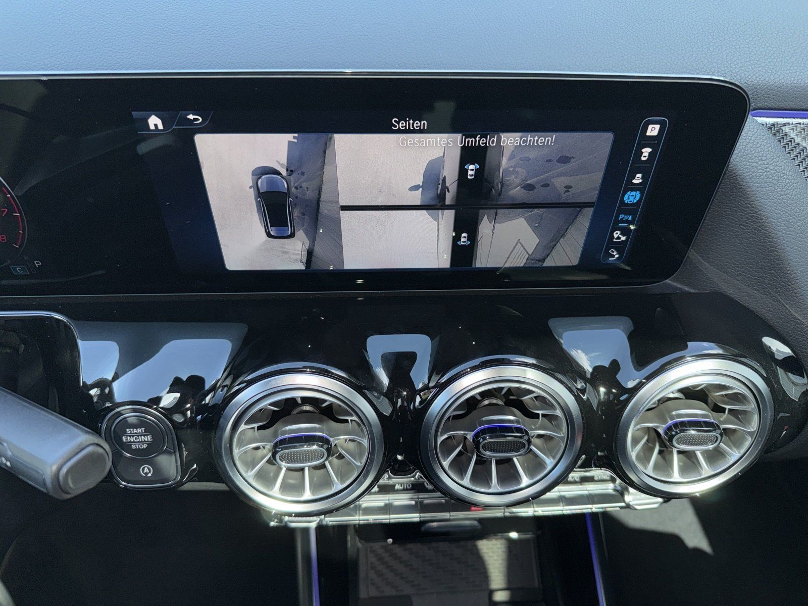 Fahrzeugabbildung Mercedes-Benz B 220 4M AMG Premi+ AHK Memo MLED Pano HUD KeyGo
