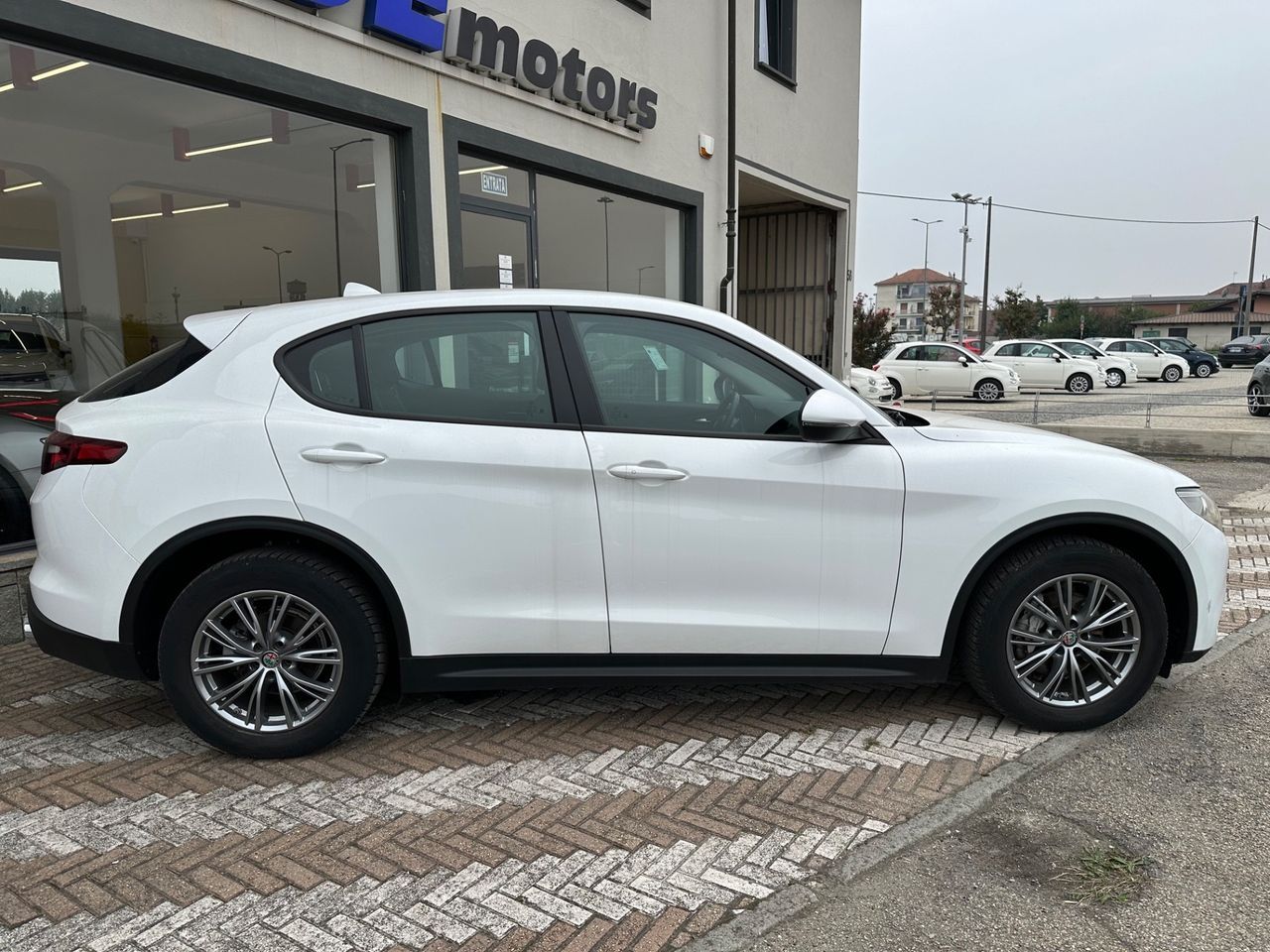 Alfa Romeo Stelvio 2.2 t Business 160cv Autocarr imagem 3