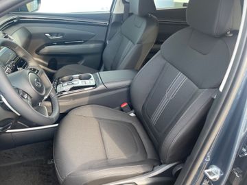 Fahrzeugabbildung Hyundai TUCSON Hybrid 230PS 1.6 T-GDI Trend LED NAVI RFK
