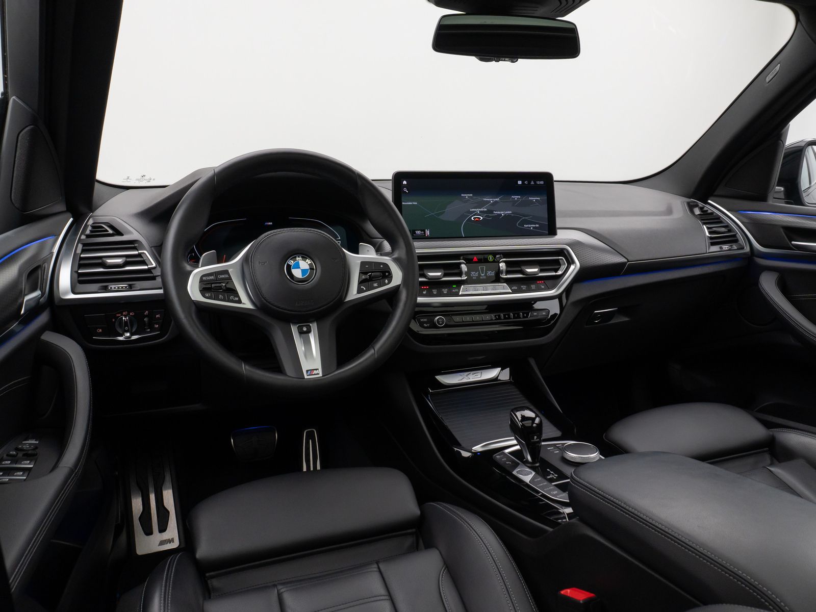 Fahrzeugabbildung BMW X3 xD20i M Sport Panorama 360°DAB HiFi Komfort