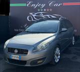 Fiat Croma 1.9 Multijet 16V aut. Emotion - graue Fiat Croma