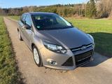 Ford Focus Lim. Titanium 1,6 150ps - Ford Focus aus 2011: 1.6