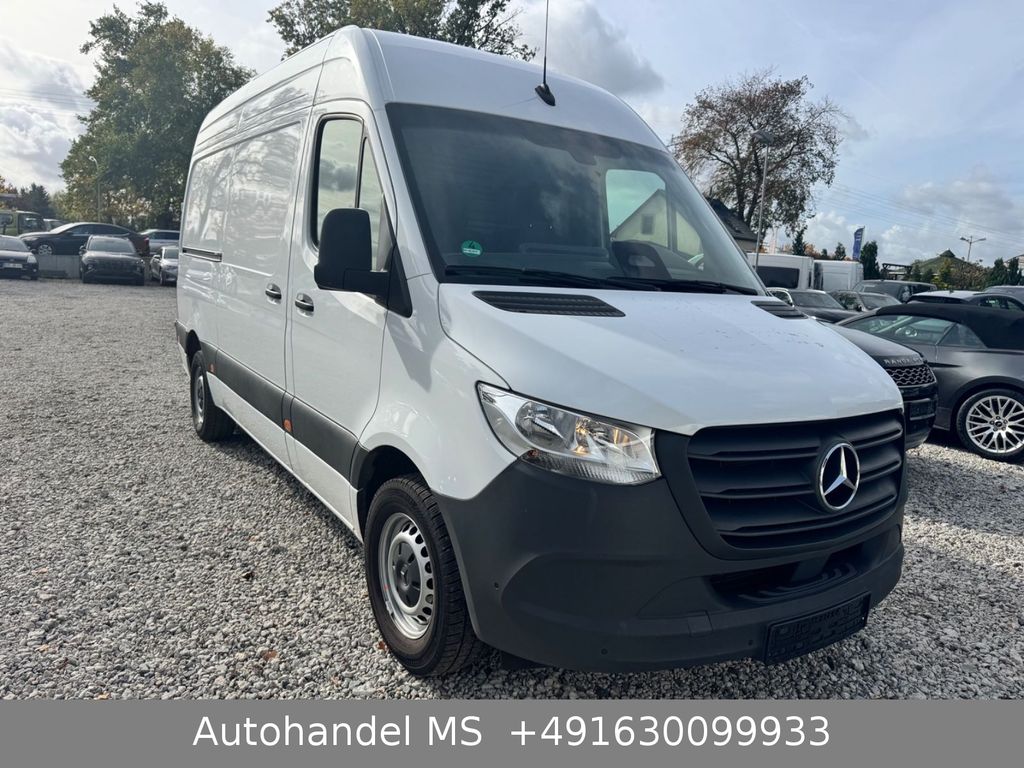 Image of Mercedes-Benz Sprinter