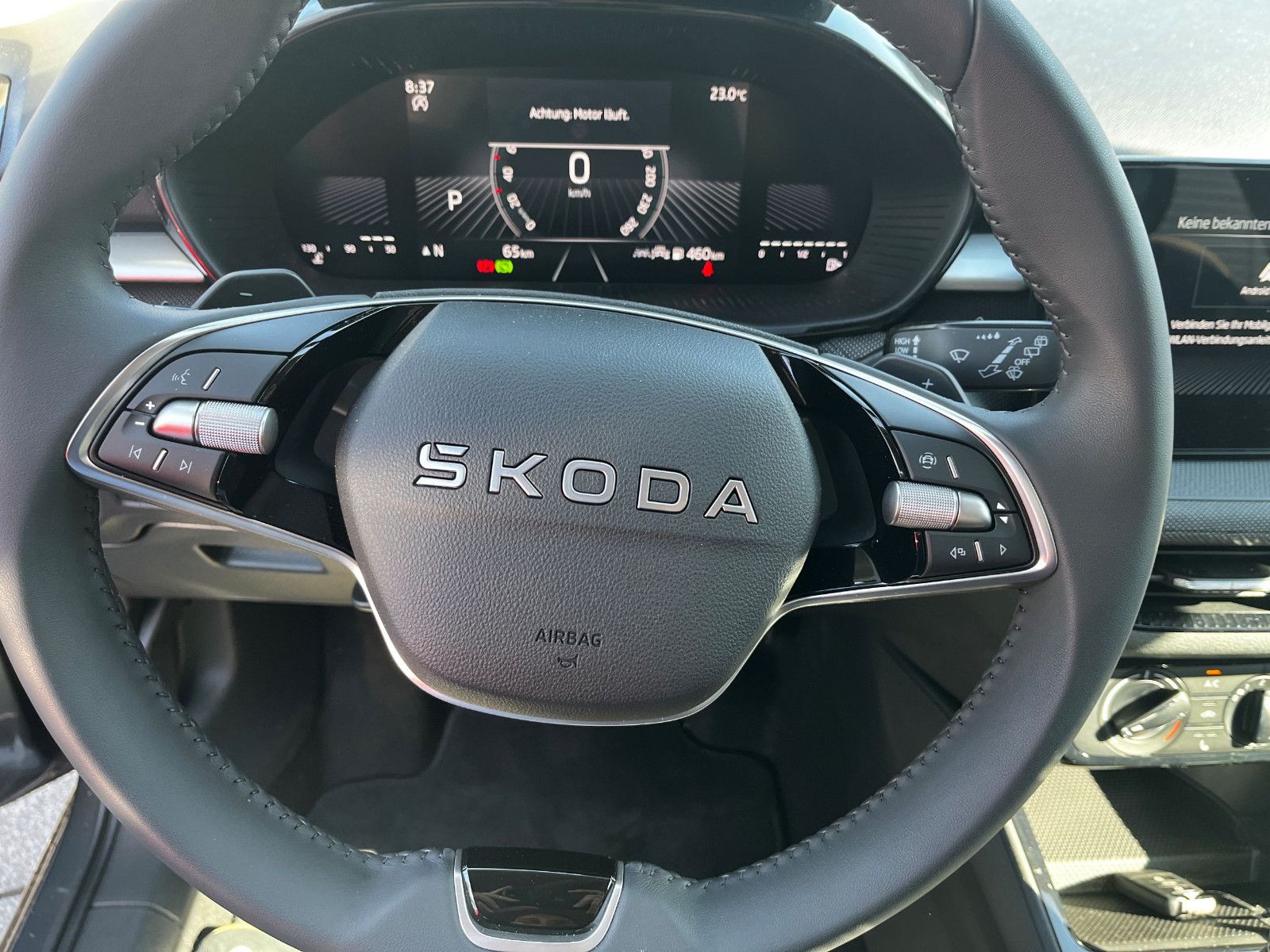 Fahrzeugabbildung SKODA Fabia Selection DSG ALU PDC DAB BT ALLSEASON