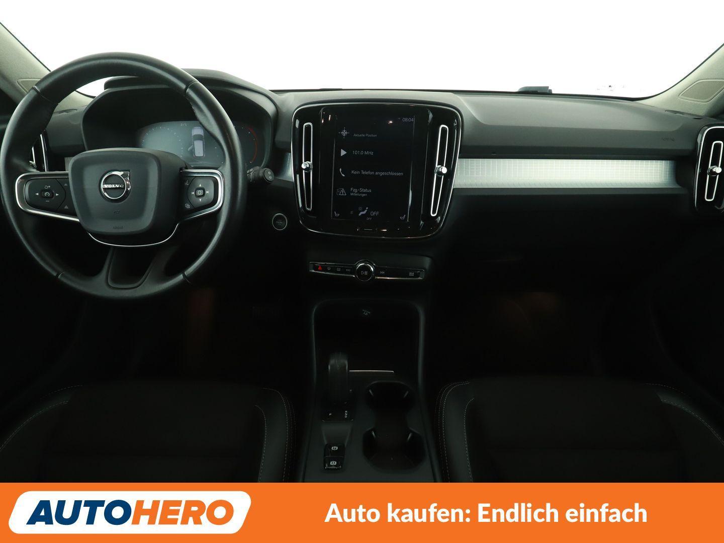 Volvo XC40 2.0 D4 Momentum AWD