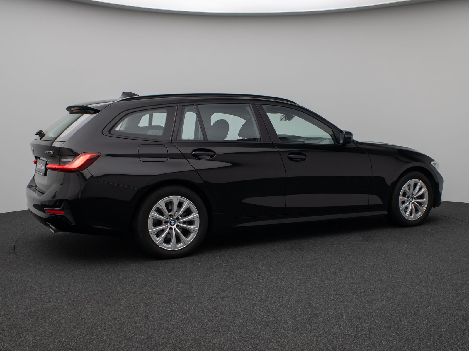Fahrzeugabbildung BMW 320i CockPit+ DAB PDC LED Lordos Sitzhzg Komfort