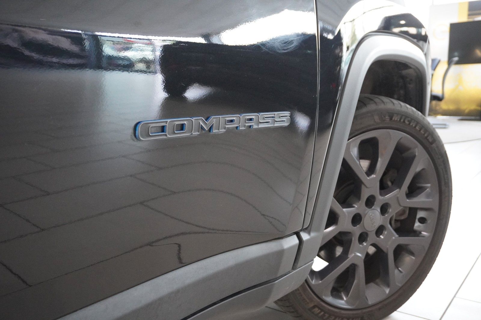 Fahrzeugabbildung Jeep Compass S 1.3T-GDI PHEV AWD SPORT NAVI/SH/KAMERA