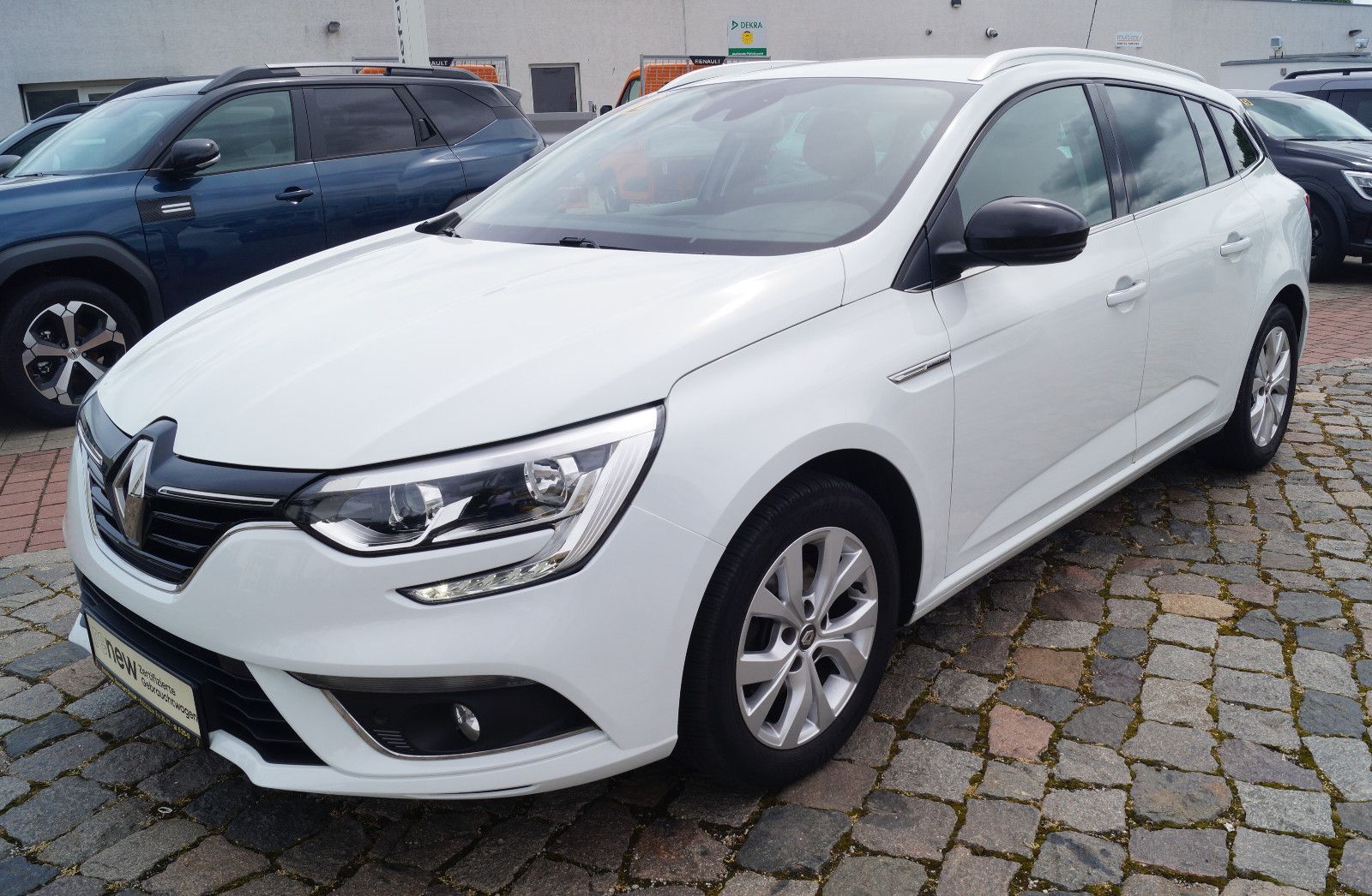RENAULT Megane