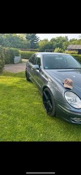 Mercedes-Benz Verkaufe tausche E-Klasse 280 Benzin - Mercedes-Benz E 280 in Hamburg