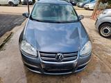 Volkswagen wolsvagen golf Kombi - Volkswagen Golf aus 2008 mit Diesel-Antrieb: Kombi