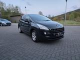 Peugeot 3008 1.6 THP Premium"Pano"Multi-Media" AHK - Peugeot 3008 Premium mit Benzin-Antrieb