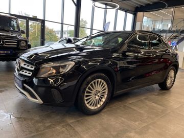 Mercedes-Benz GLA 180 *Kamera*PDC*Navi*Klima*Tempomat*