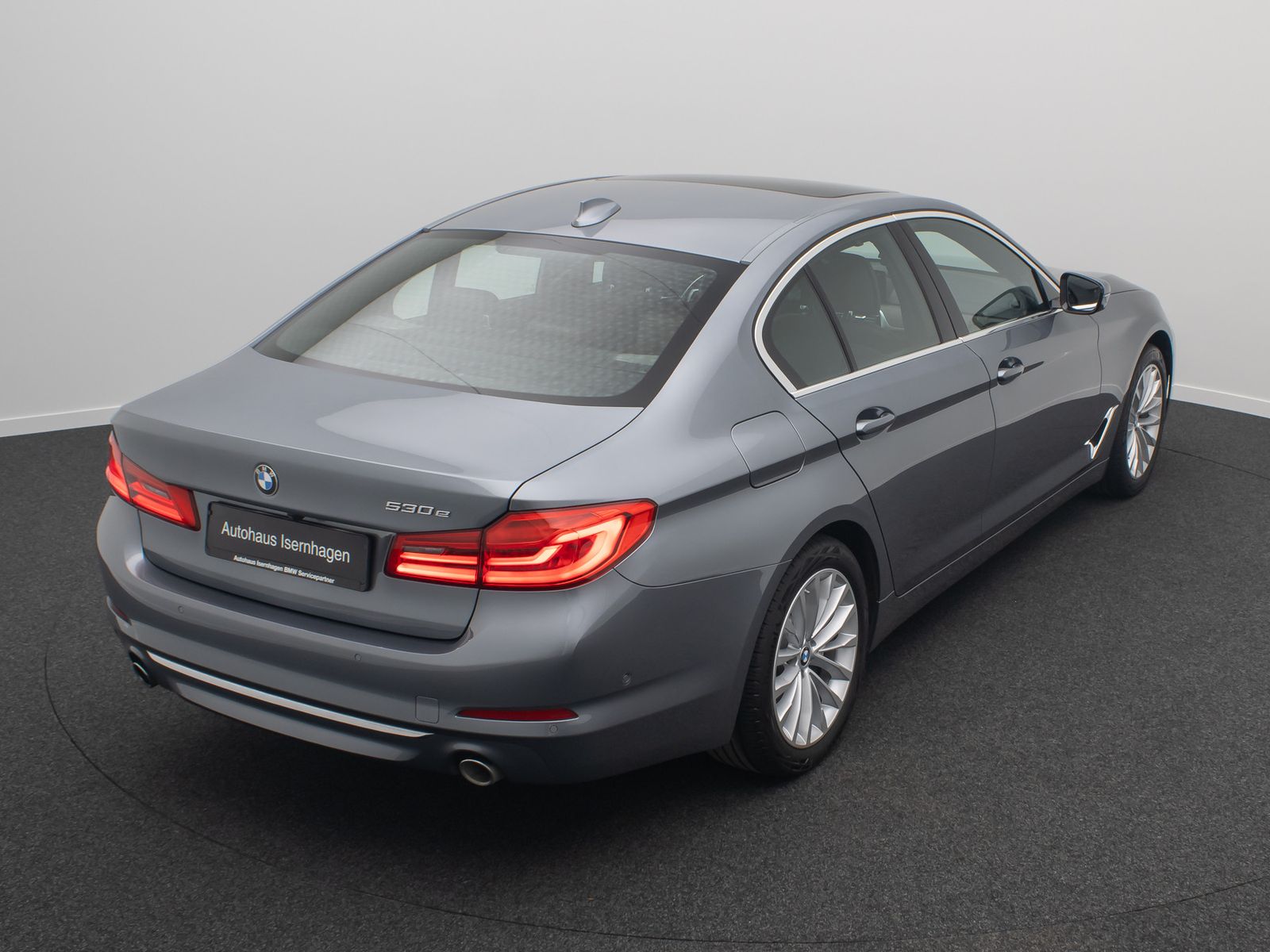 Fahrzeugabbildung BMW 530e Luxury Line ACC 360&deg; DAB Alarm Individual