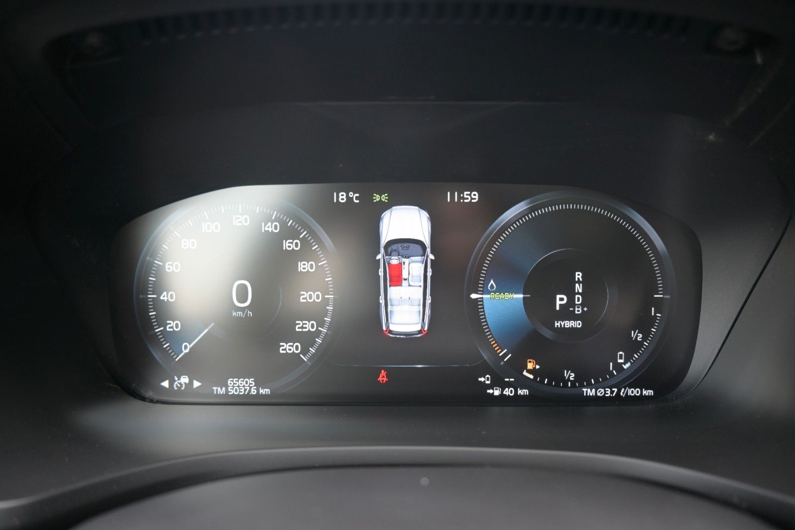 Fahrzeugabbildung Volvo Volvo V60 Recharge T8 AWD R-Design*PANO*360°*H/K