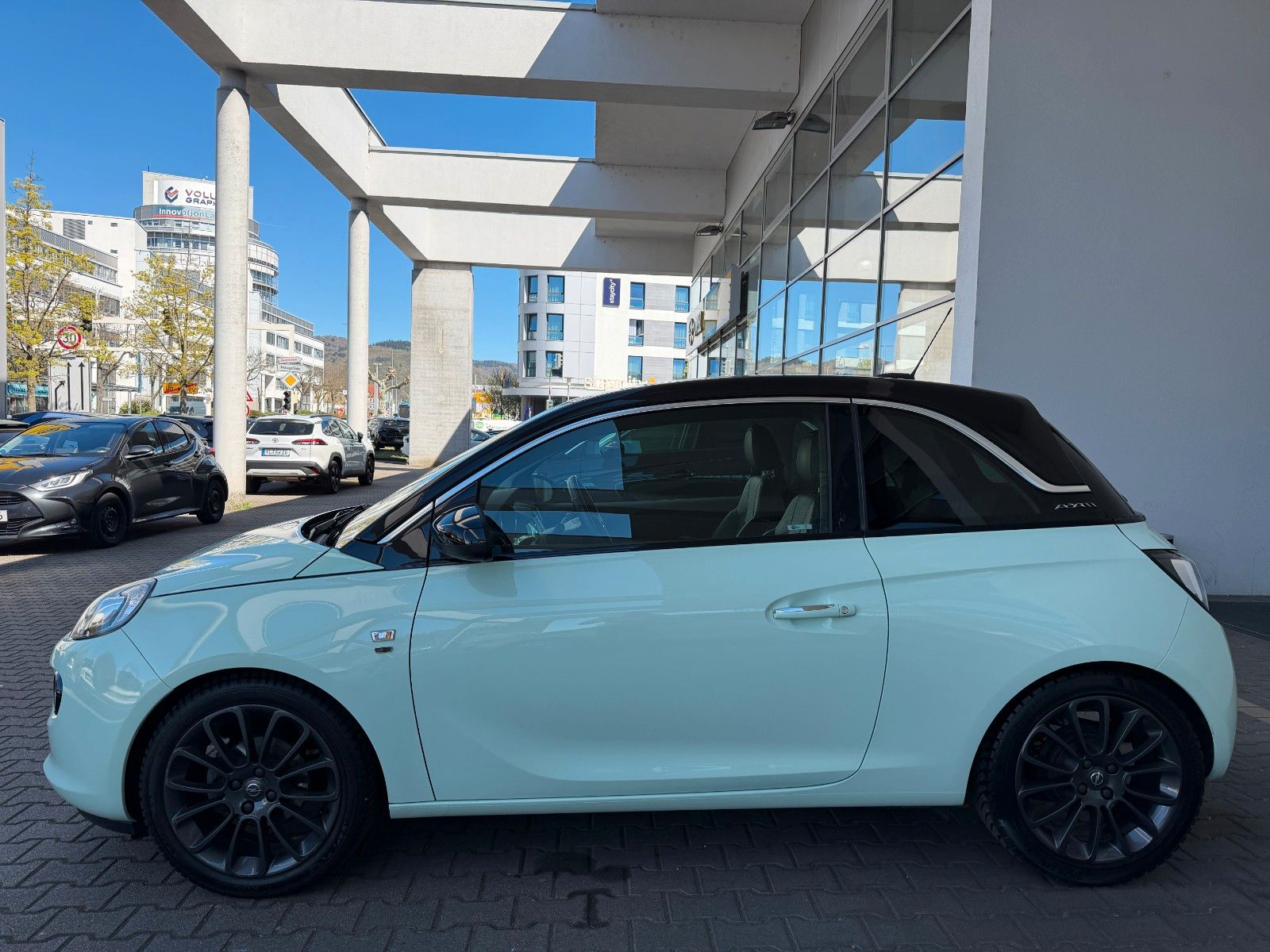 Fahrzeugabbildung Opel Adam GNTM 69PS PDC/SHZ/LHZ!