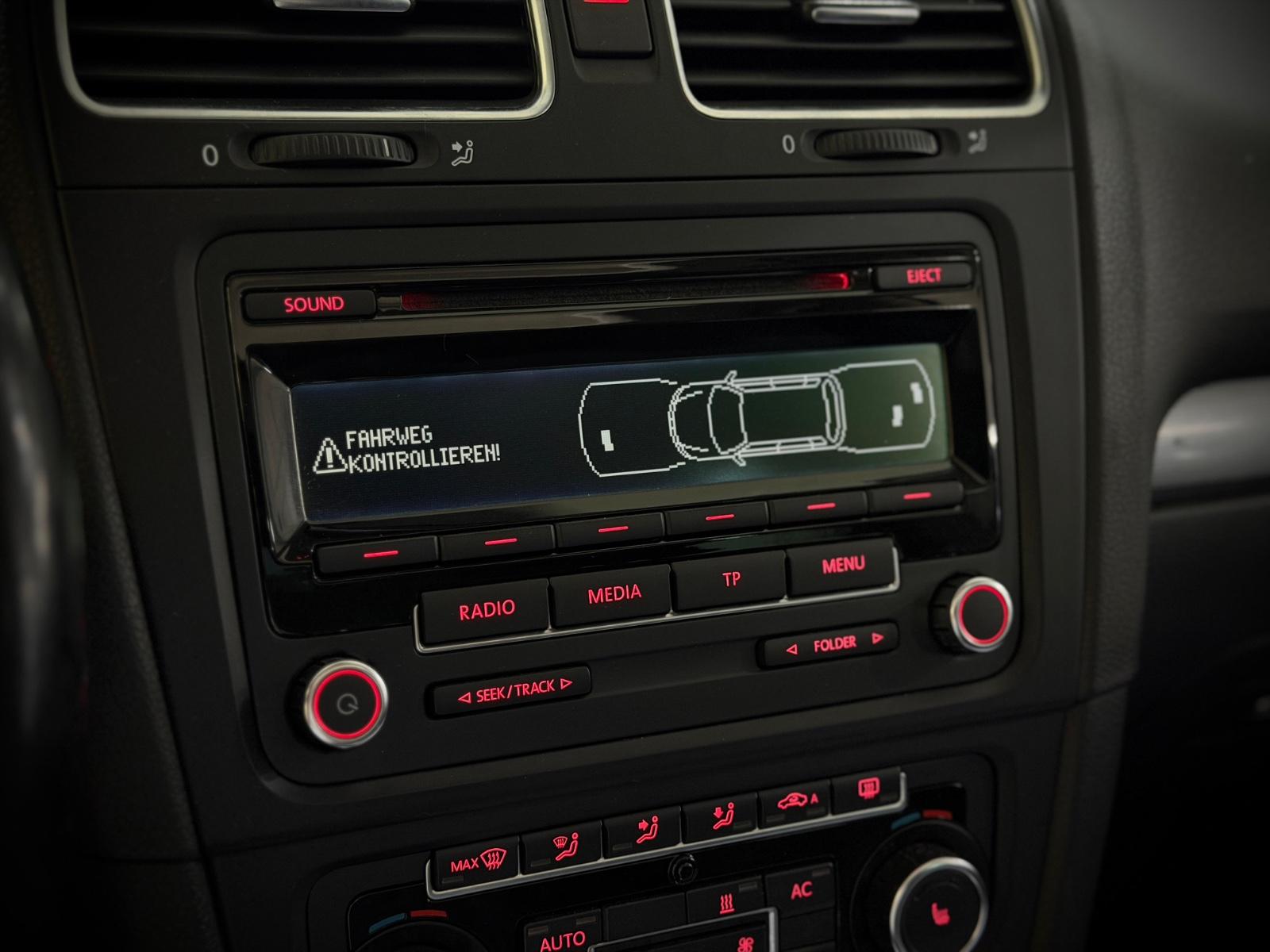 Volkswagen Golf 2011 — photo 14