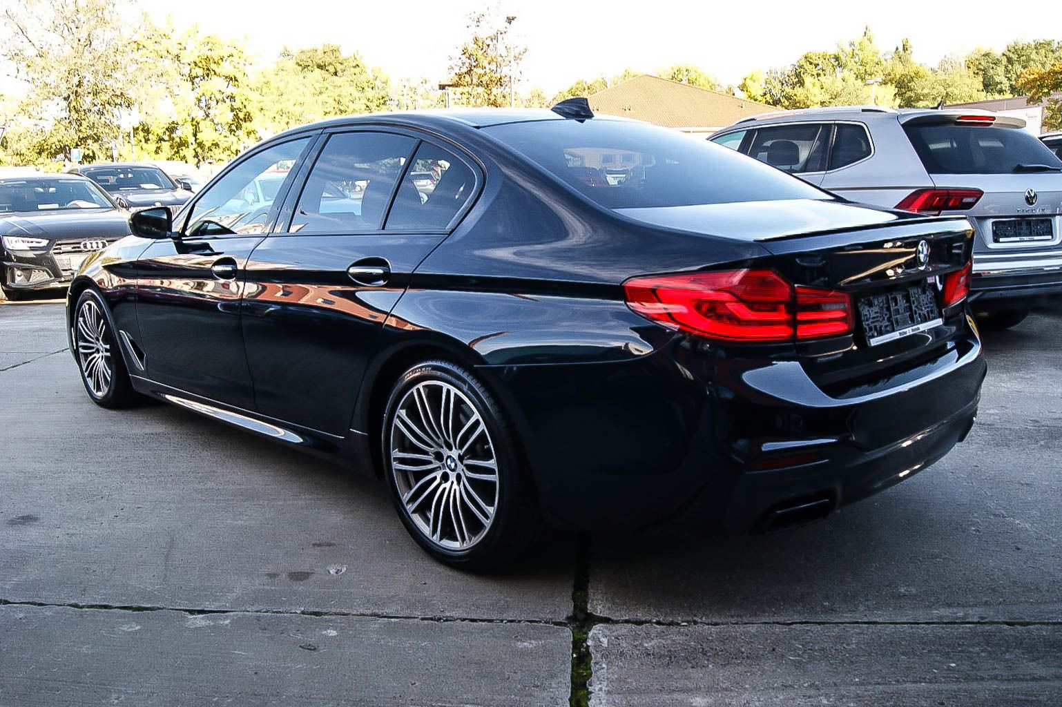 Fahrzeugabbildung BMW M550 xDrive V8 340kW/462PS HEADUP HARMAN&KARDON