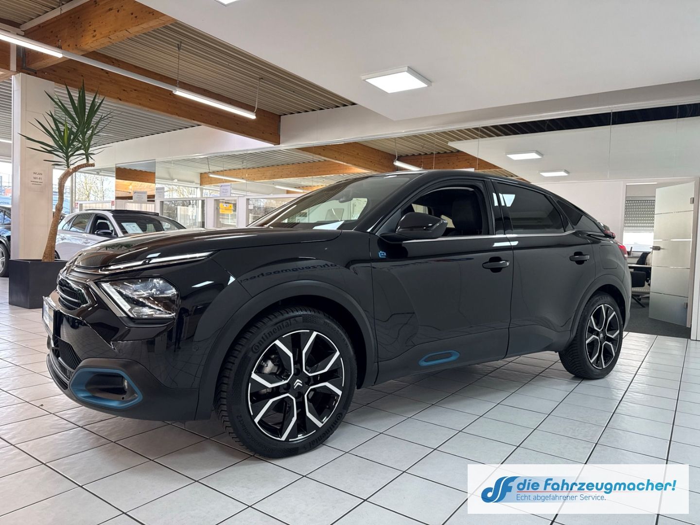 Fahrzeugabbildung Citroën C4 E- Shine HUD Navi 360 Kamera LED Apple CarPla