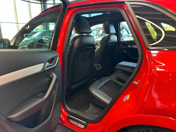 Audi Q3 2.0 TDI quattro *BiXenon*Pano*AHK*SLine*