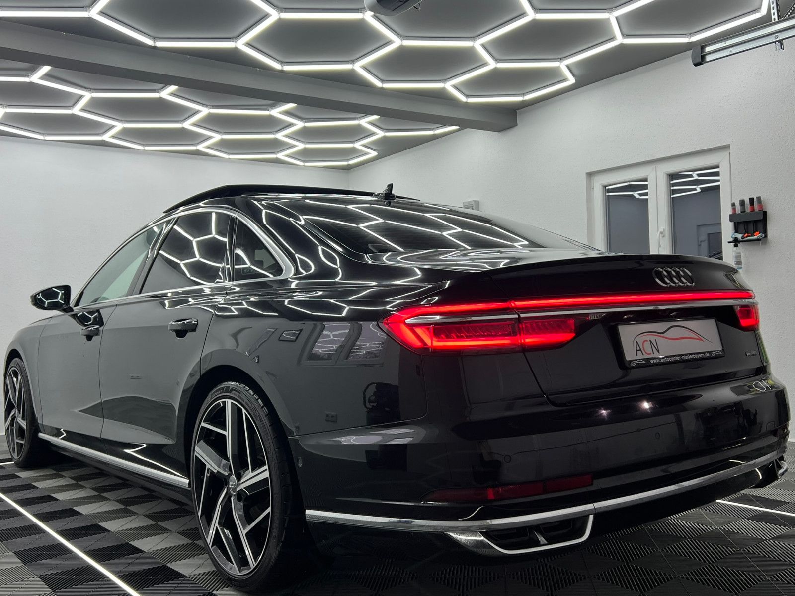 Fahrzeugabbildung Audi A8 50 TDI Quattro/MASSAGE FOND/TV FOND/ACC/VOLL