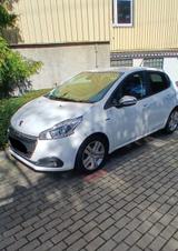 Peugeot 208 1.2 Automatik Rückfahrkamera Navi - Peugeot 208 Gebrauchtwagen in Hamburg