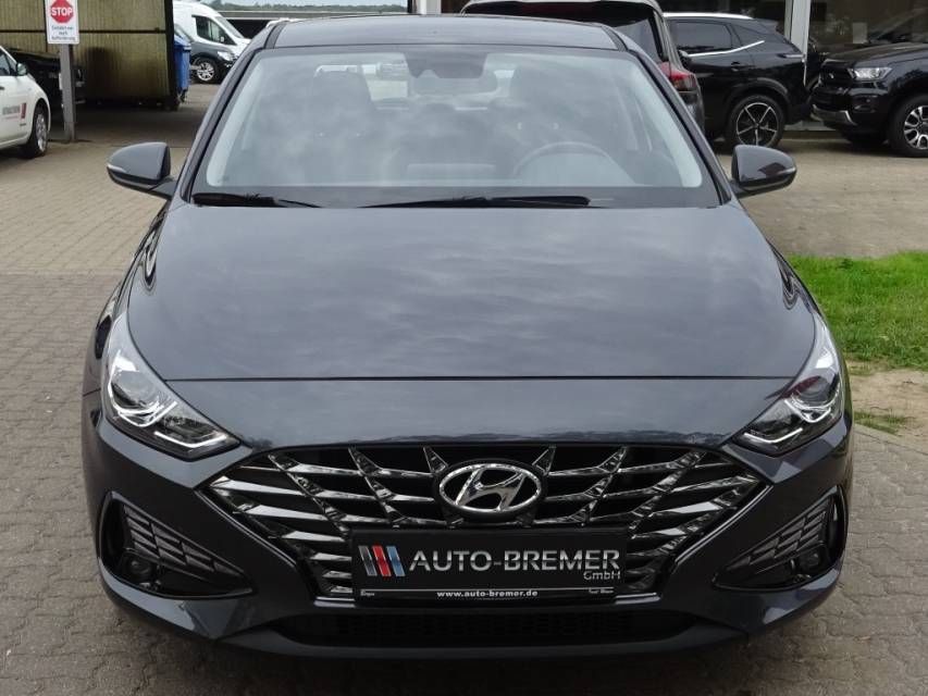 Fahrzeugabbildung Hyundai i30 1.0 T-GDI Mild Hybrid Select