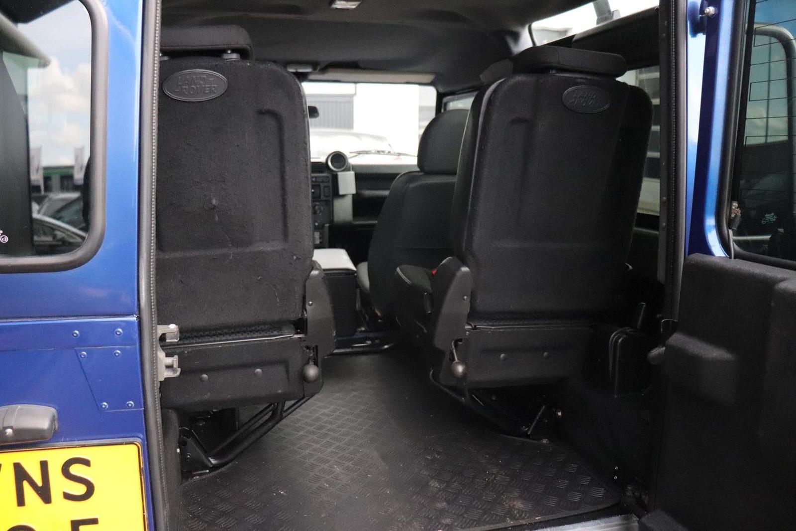 LAND ROVER DEFENDER - 2.2 D - 90 - 122 CV - 4X4 - BVM