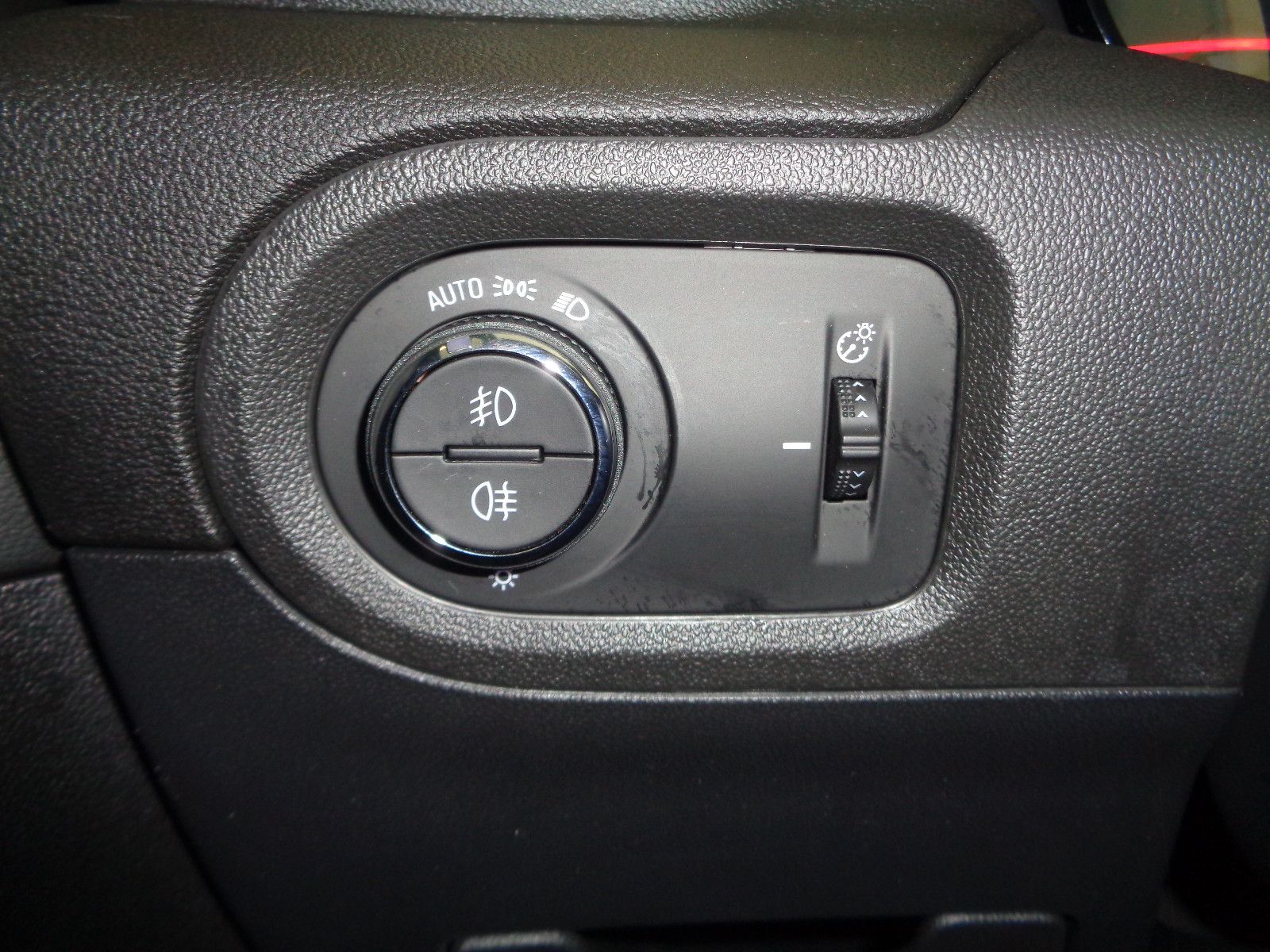 Fahrzeugabbildung Opel Grandland (X) 1.6 D / LED / NAVI / AHK /GEPFLEGT