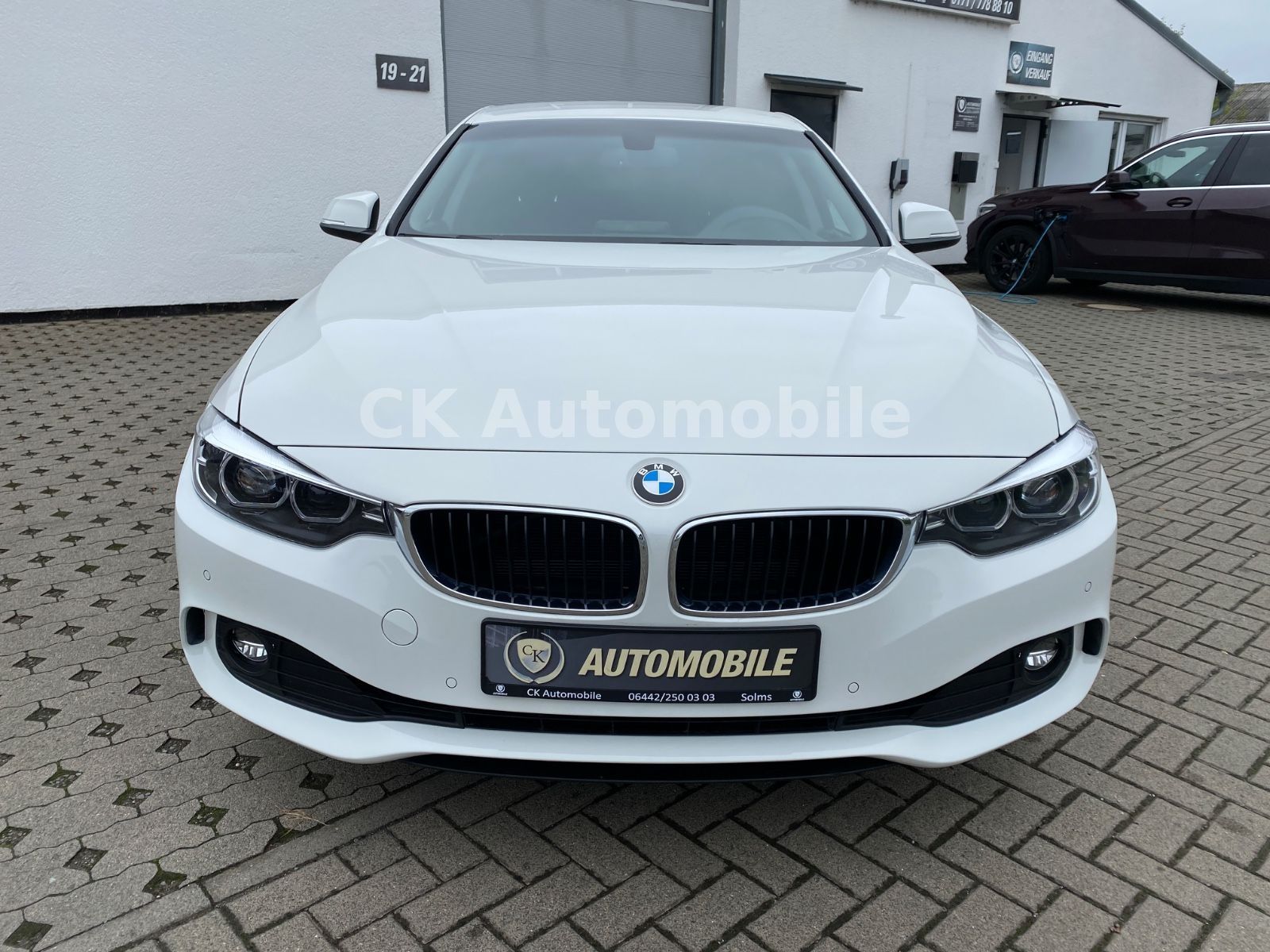 Fahrzeugabbildung BMW 420i xDrive Gran Coupe Advantage/Navi/LED/Kamera