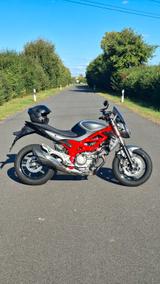 Suzuki Gladius SFV650A , Reifen neu, Probefahrt möglich - Suzuki Motorräder in Leipzig