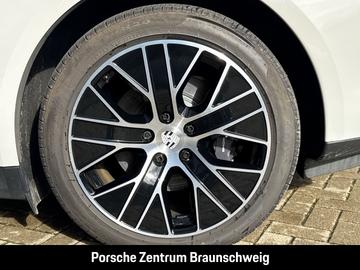 صورة مصغرة 19 لـ 2025 Porsche TAYCAN