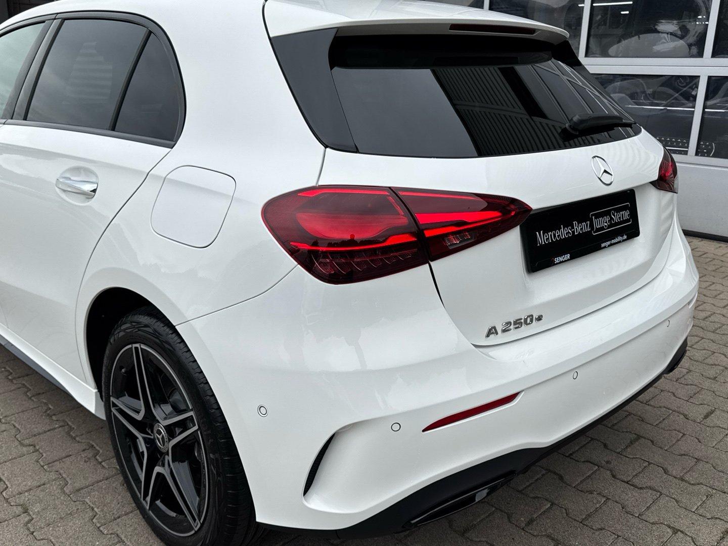 Mercedes-Benz A 250 e AMG Advanced Plus Ambiente Kamera AHK