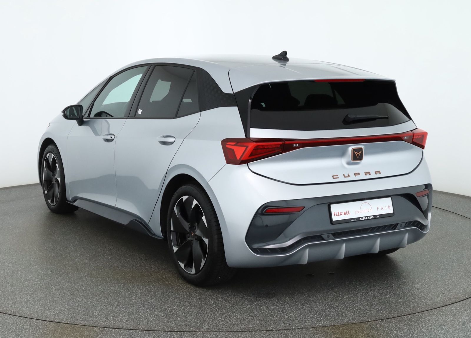 Cupra Born 170 kW LED Navi Kamera ACC Winterpaket DAB imagem 3