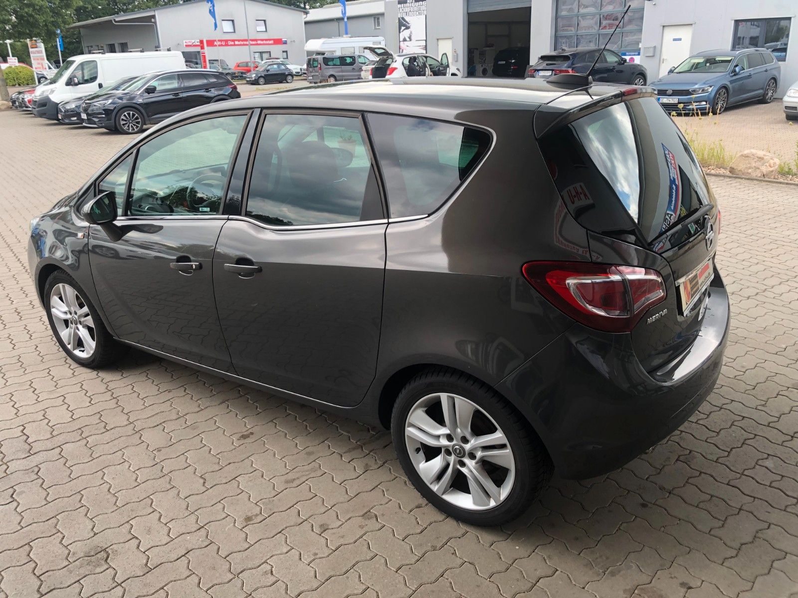 Fahrzeugabbildung Opel Meriva B Innovation