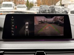 Fahrzeugabbildung M550 i xDrive LED HUD H&K KAM PANO
