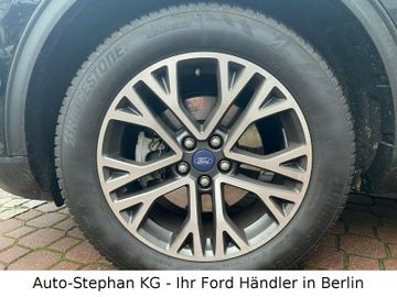 Fahrzeugabbildung Ford Kuga Titanium Navi ACC Head-Up Kamera Winterpkt.