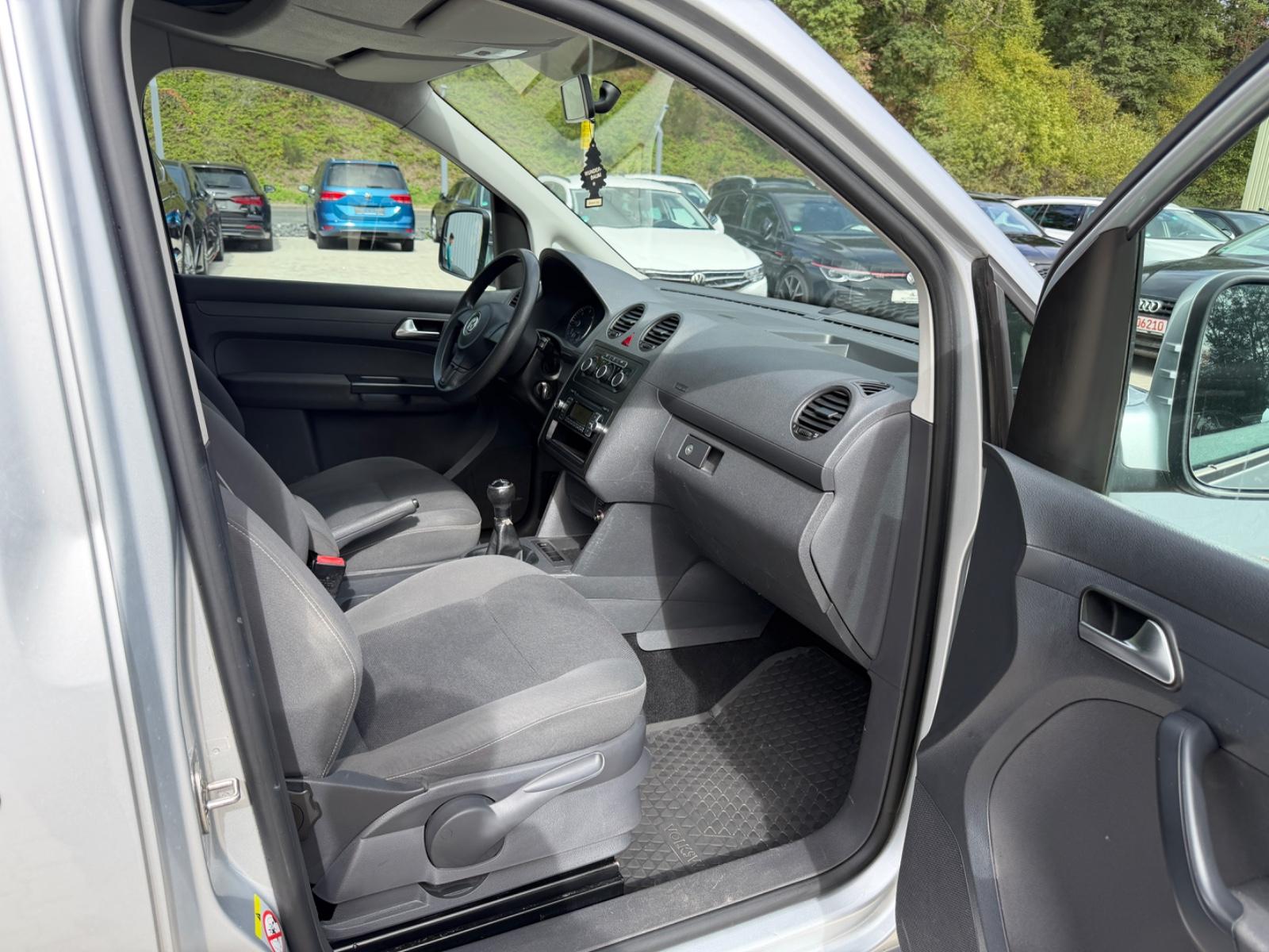 Volkswagen Caddy Kombi Trendline 7Sitze/Klima/Tempo/TÜVNeu