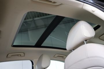 Audi Q3 2.0 TDI quattro NAVI+XEN+PDC+LEDER+17"+PANO