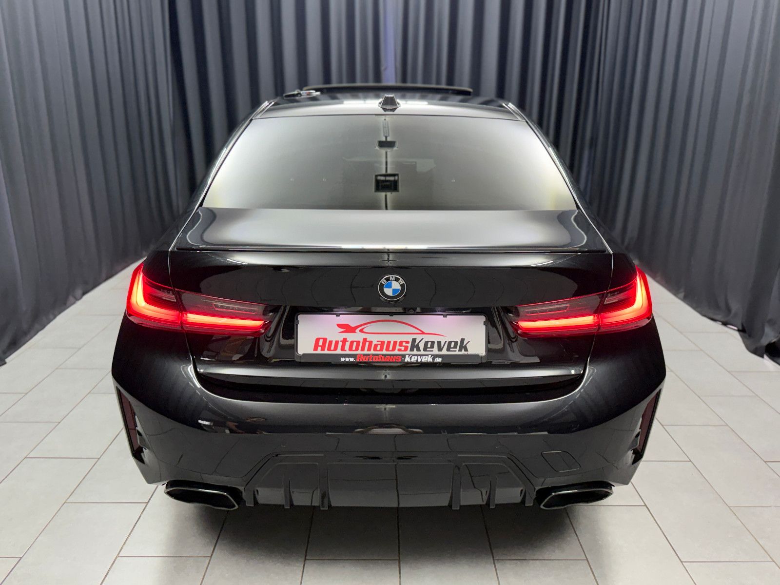 Fahrzeugabbildung BMW M340i Limousine xDrive |M-SITZE|H/K|PANO