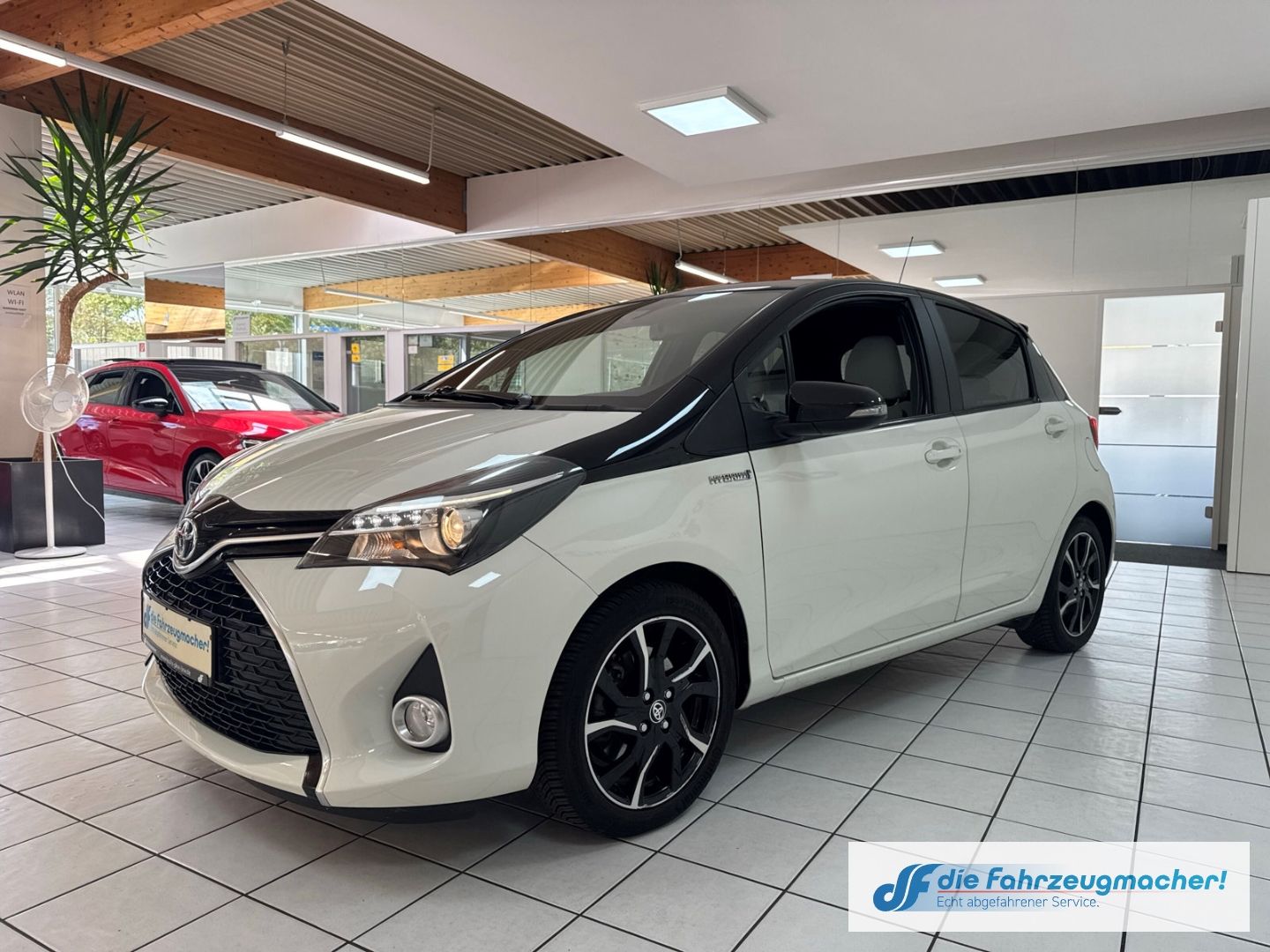 Fahrzeugabbildung Toyota Yaris Style Hybrid Mehrzonenklima DAB SHZ Keyles
