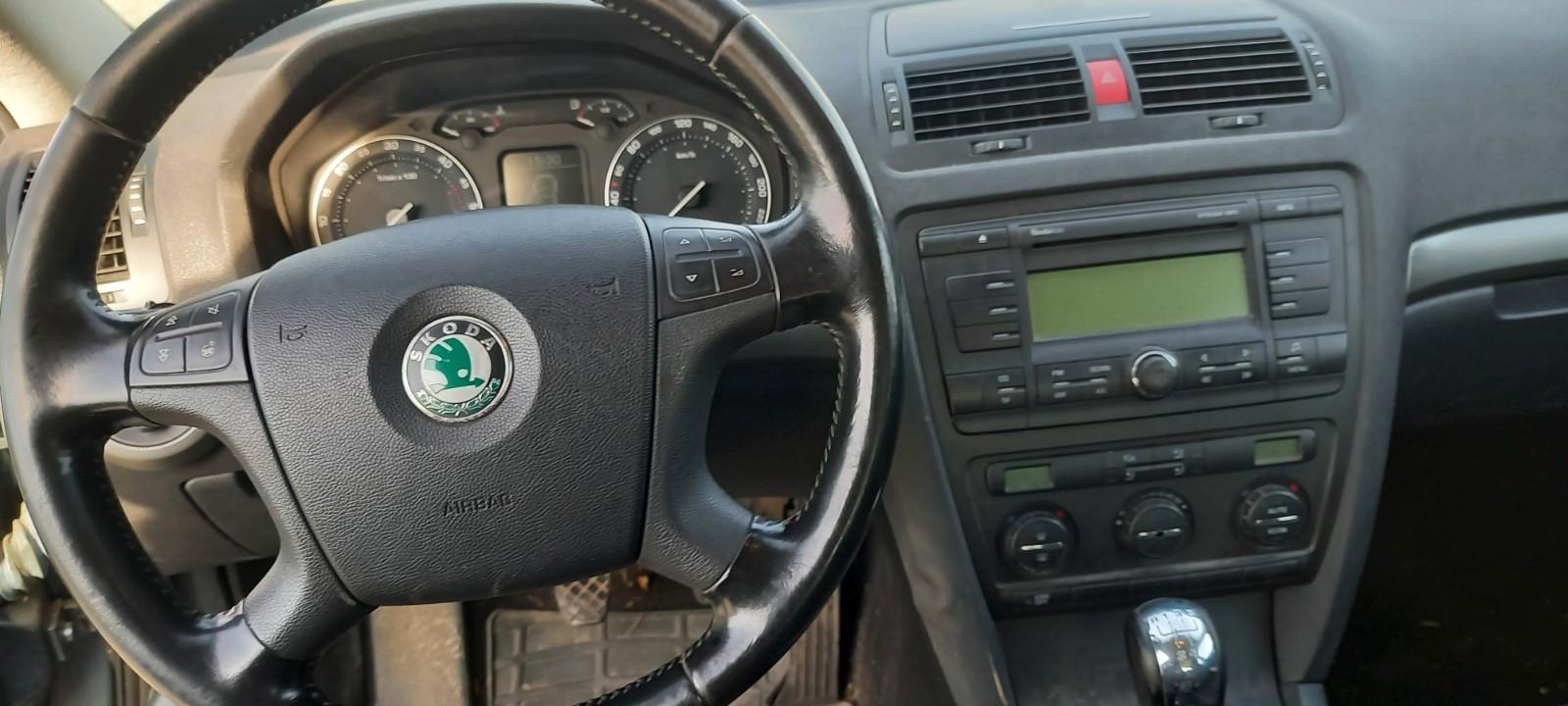Skoda Octavia 2006 — photo 16